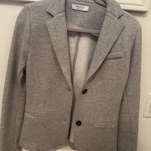 Grey active wear type fabric - Bailey 44 brand- size S/M - Picture 1 of 5